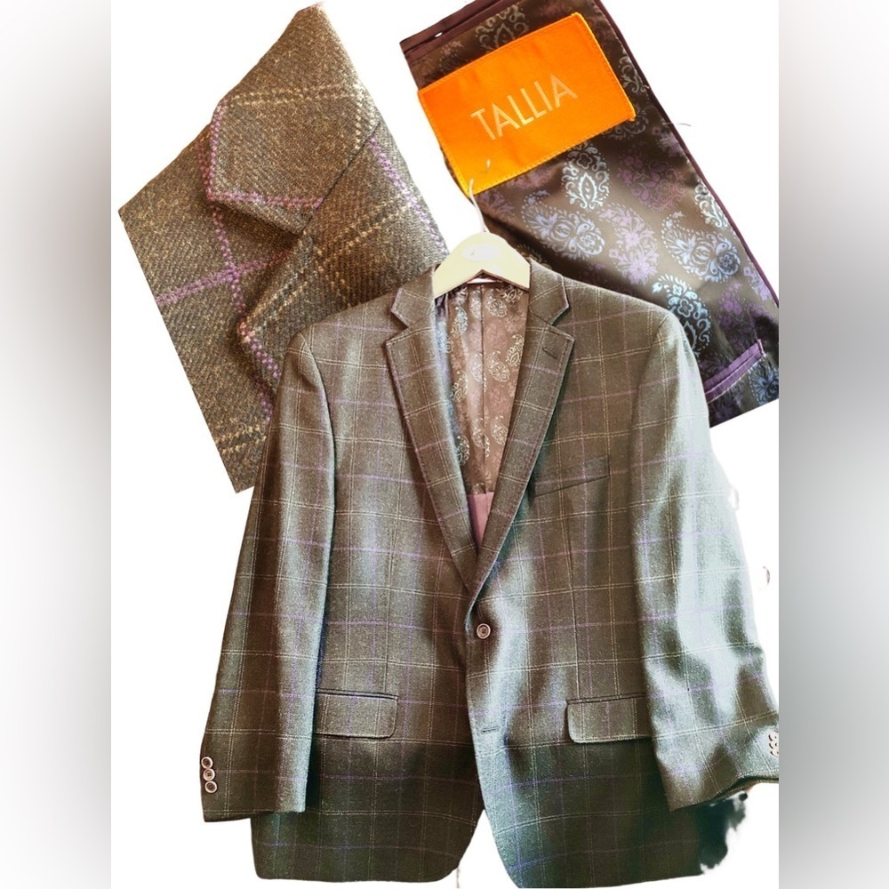 Tallia 100% Lambs Wool Plaid Blazer, Paisley Lining, Grey/Purple, NWOT Size 46R